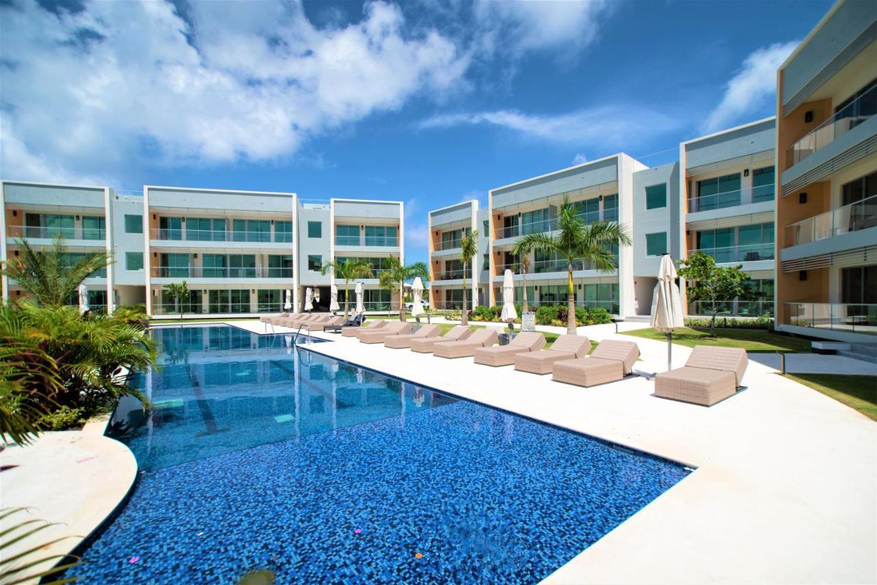 Cayman Luxury Rentals At One Canal Point Джорджтаун Экстерьер фото