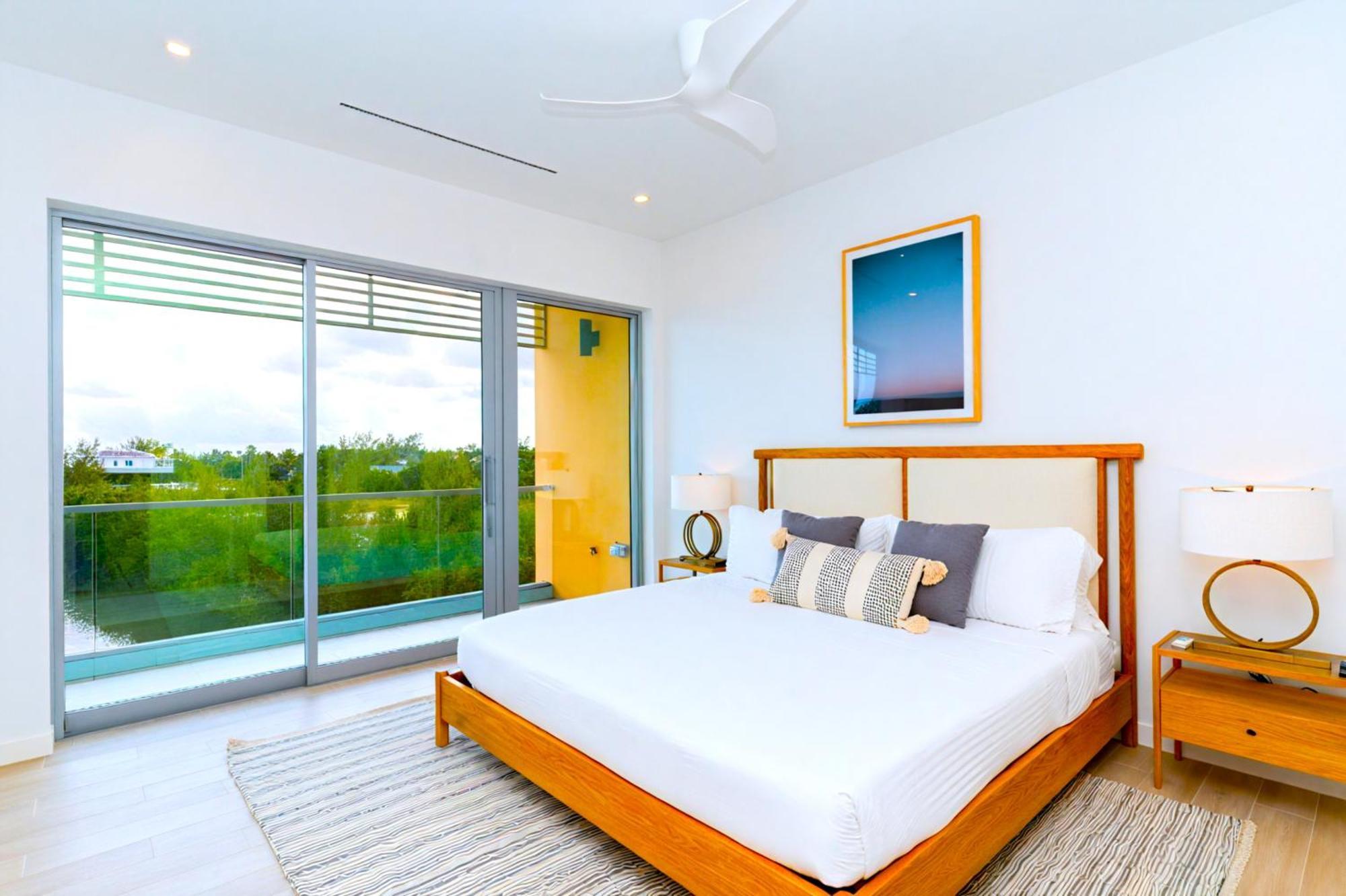 Cayman Luxury Rentals At One Canal Point Джорджтаун Экстерьер фото